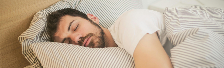 Homem dormindo